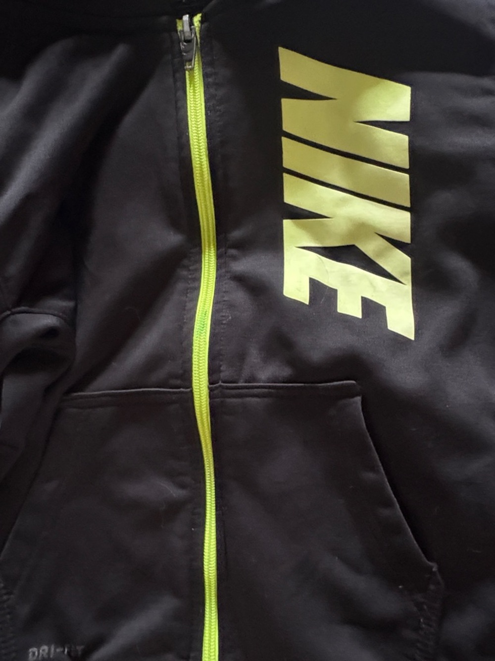 Nike Kids Black Hoodie with Neon Yellow Logo & Lining med 5/6t - Picture 2 of 4